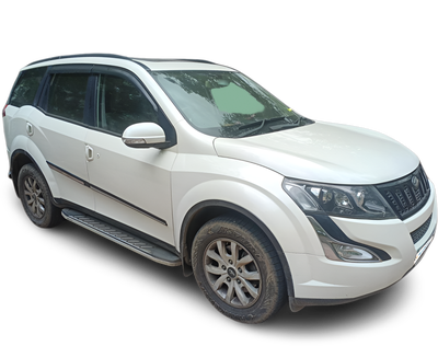 Mahindra XUV500-img